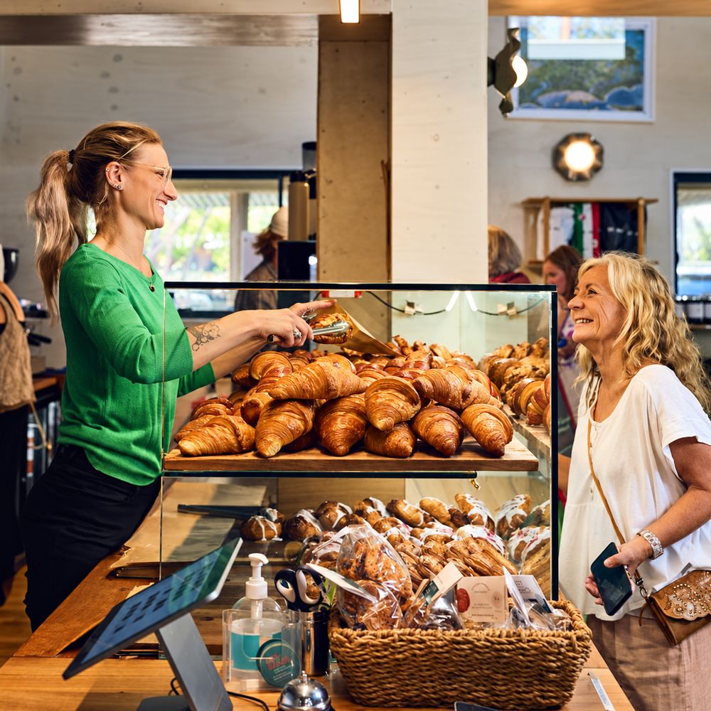 Ket Baker team serving a customer